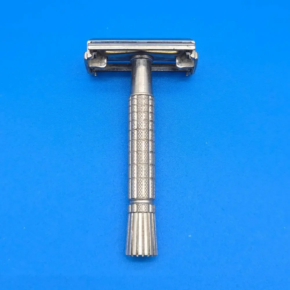 Vintage Gillette Safety Razor 1958 H4 Date Code w/ Original Case USA